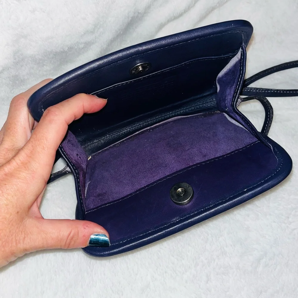 COACH Vintage Purple Leather Crossbody RARE! 💜 - Picture 7 of 11